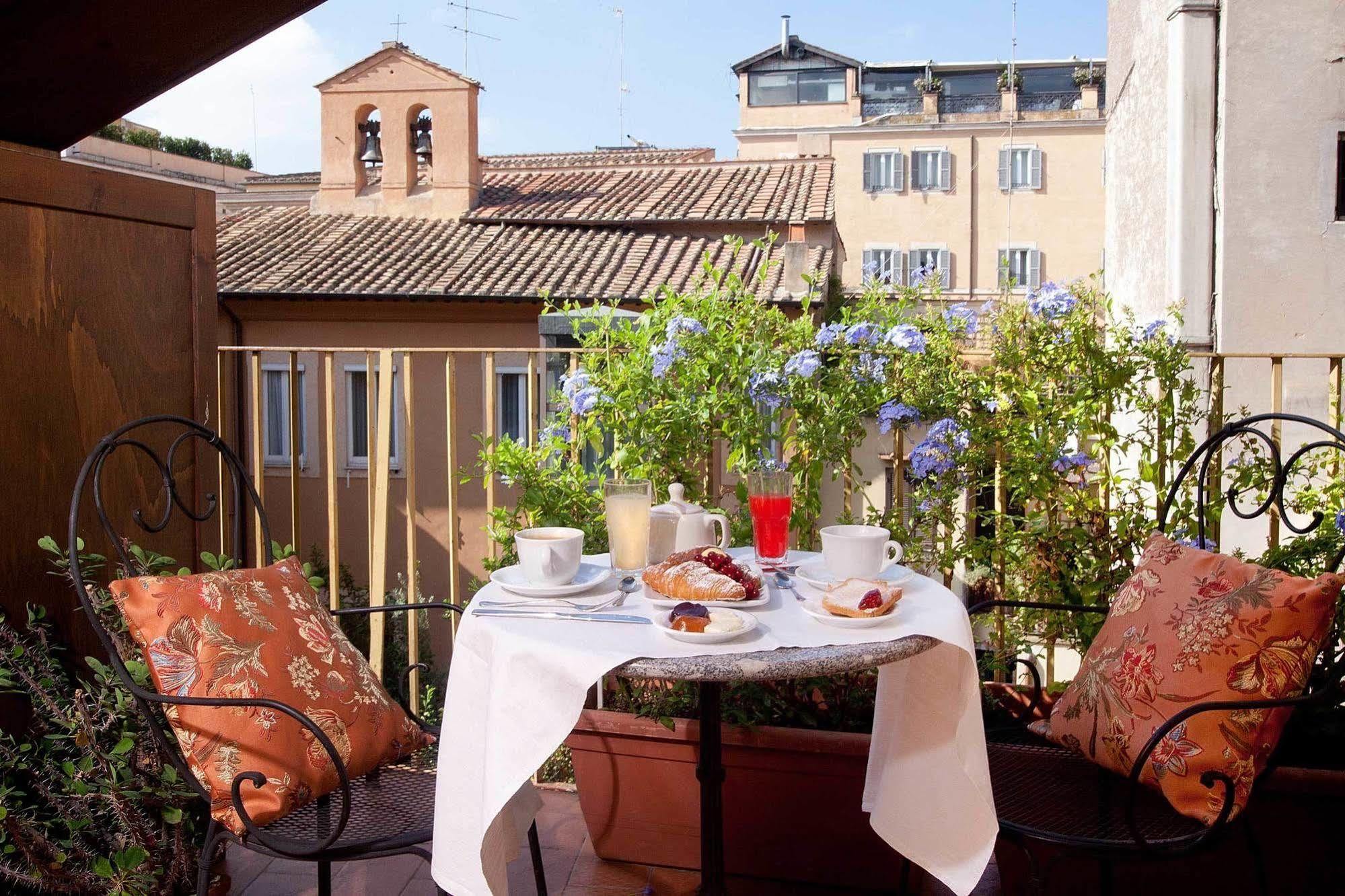 Pantheon Bed and breakfast 3*